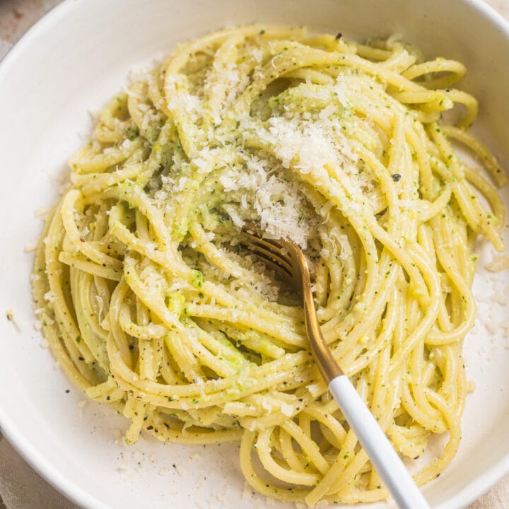 Creamy Lemon Pesto Pasta (Quick and Easy Recipe!) Home Cooking Collective